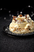 Vacherin with crumbled candied chestnuts