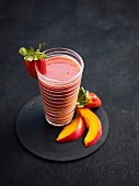 Strawberry-mango smoothie