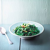 Pan-fried spinach with ginger