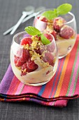 Crumble-style mascarpone cream and raspberry dessert