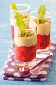 Strawberry and pistachio sweet dessert