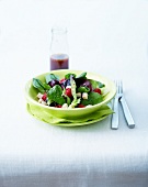 Baby spinach, raspberry and Tomme salad