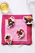 Mini gratins with red berries