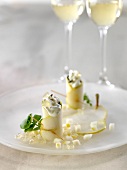 Pear and whipped cream makis, diced Champagne jelly