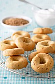 Crispy biscuits with anise seeds