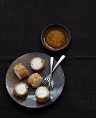 Haddock and sesame makis