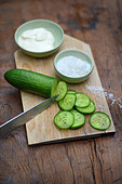 Preparing cucumbers with cream