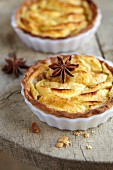 Rennet apple and star anise individual pies