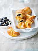 Small savoury pastry bites for an aperitif