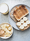Toast with peanut butter and banana