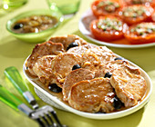 Pork filet mignon with black olives and Provençal tomatoes
