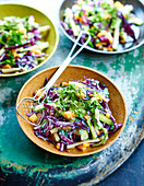 Revisited coleslaw with red cabbage and mango