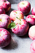 Red apples