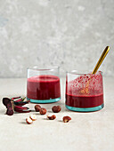 Hazelnut milk with beetroot (antioxidant)