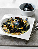 Mussels In Creamy Sauce