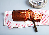 Box cake with strawberry sweets