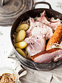 Choucroute au champagne (meat plate with sauerkraut from Alsace)