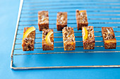 Muesli bars with candied citrus fruits