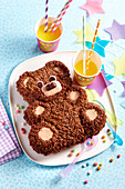 Children's cake in the shape of a bear