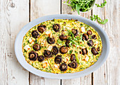 Omelette with cheese, mushrooms and leek