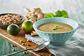 Chickpea soup with ginger and lime