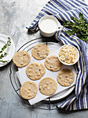Almond biscuits