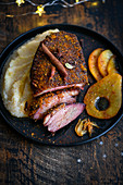 Glazed duck magret with spicy pears
