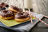Schokoladen-Donuts