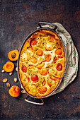 Clafoutis amandine with apricots and pistachios