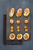 Aperitif tray of salmon bites