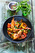 Shrimp tagine with mini peppers and onions