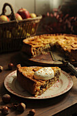 Covered apple and hazelnut pie