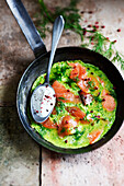 Smoked salmon and dill green omelette