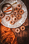 Mini-Donuts mit Zimtzucker