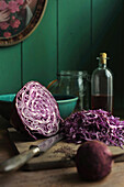Prepare red cabbage and beetroot for fermentation