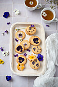 Shortcrust pastry with edible flowers