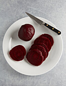 Peel the beetroot and cut into evenly thick slices