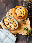 Savoury crumble with pumpkin, goat's cheese and parmesan