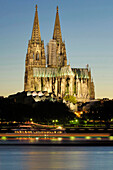 Cathedral with Museum Ludwig, Cologne, North Rhine-Westphalia, Germany