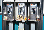 Telefonzellen mit Müll, Chelsea, Manhattan, New York City, USA