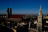Stadtansicht mit Frauenkirche, Rathaus, München, Bayern, Deutschland