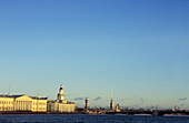 Blick auf Dworzovwy Brücke und Vassikewski Insel, St. Petersburg, Russland