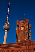 Rotes Rathaus und Fernsehturm, Berlin, Deutschland