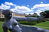 Statue einer Frau, Schlosspark Jardin de Tuileries, Paris, Frankreich