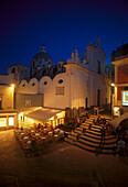 Piazetta Umberto I im Abendlicht, der zentrale Platz von Capri Stadt, Capri, Kampanien, Italien