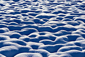 Schneestrukturen, Winterlandschaft, Bayern, Deutschland