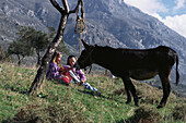 Kinder und Maulesel, Kreta Griechenland