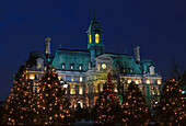City Hall, Christmasdecorations, Old Town, Montreal Prov. Quebec, Canada