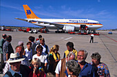 Touristen, Charterflugzeug, Flughafen Ibiza Balearen, Spanien