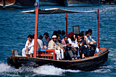 Kleines Fährboot, Dubai Creek, Dubai Vereinigte Arabische Emirate